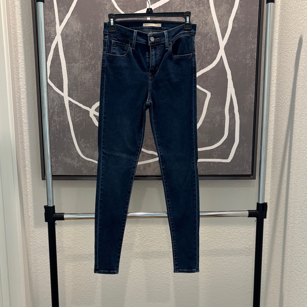 Levi's Women's Dark Blue Skinny Jeans